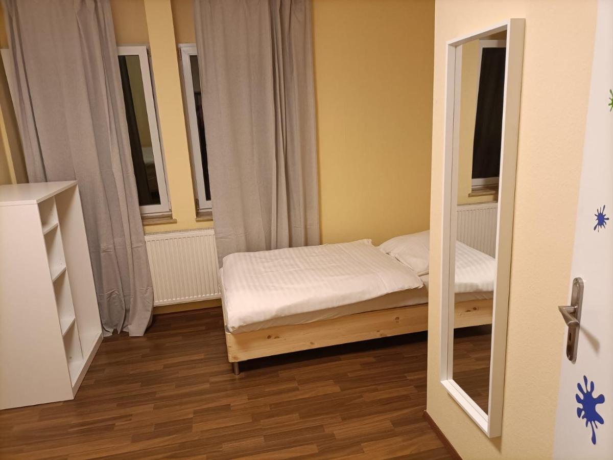 Krefeld House - 20 Min To Dus Airport & Messe Apartamento Exterior foto