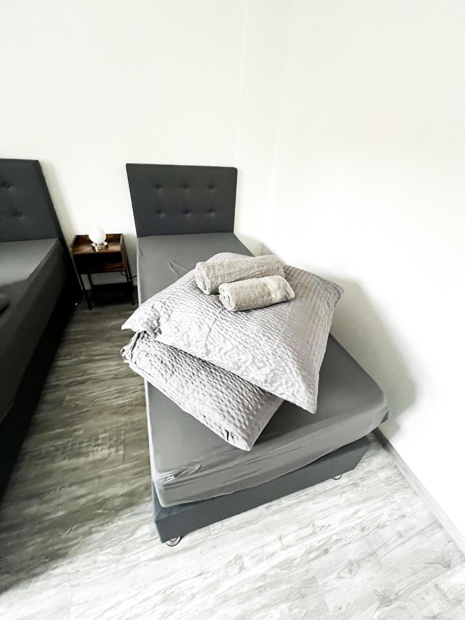 Krefeld House - 20 Min To Dus Airport & Messe Apartamento Exterior foto